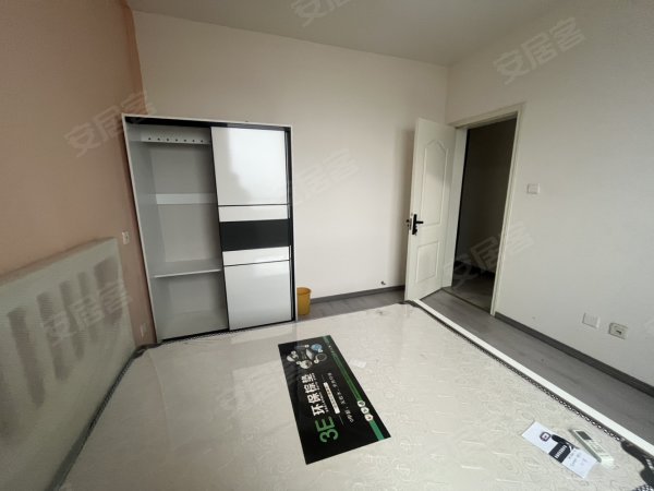 新店西苑B区_电梯房_2室1厅1卫_阳光充足