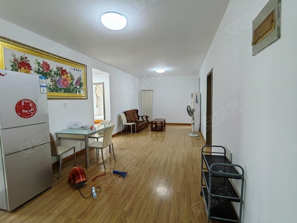 滨湖品阁一中陪读46中陪读家具家电齐全中间楼层拎包入住随时看