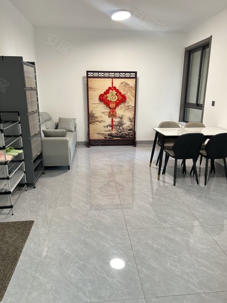 工大附近青年新苑_2室1厅_精装即住
