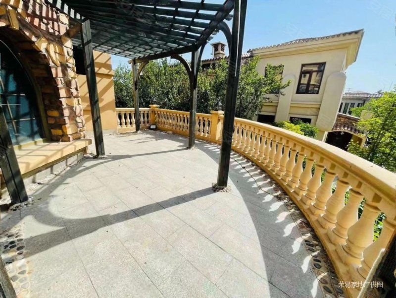 独栋别墅 500万豪装庄园独栋,接受议价细节见面谈,随时看房,玛歌庄园