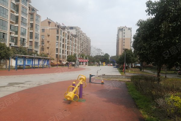 落霞苑人口_落霞苑图片