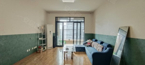 北一环财富广场_香格里拉大酒店隔壁寿春旁_宜家华联万橡电梯房