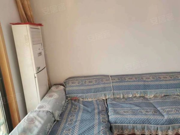 博威香山丽舍_2室2厅1卫__电梯房_精装修86平米