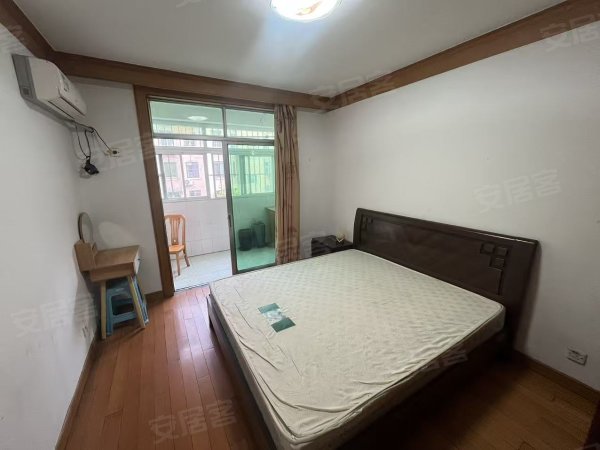 蜀山万象汇对面_金环花园北村_三室一厅_精装_在三楼_拎包住