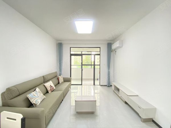 宝能二期温馨精装边户大户型三房两卫家具家电齐全拎包入住近地铁