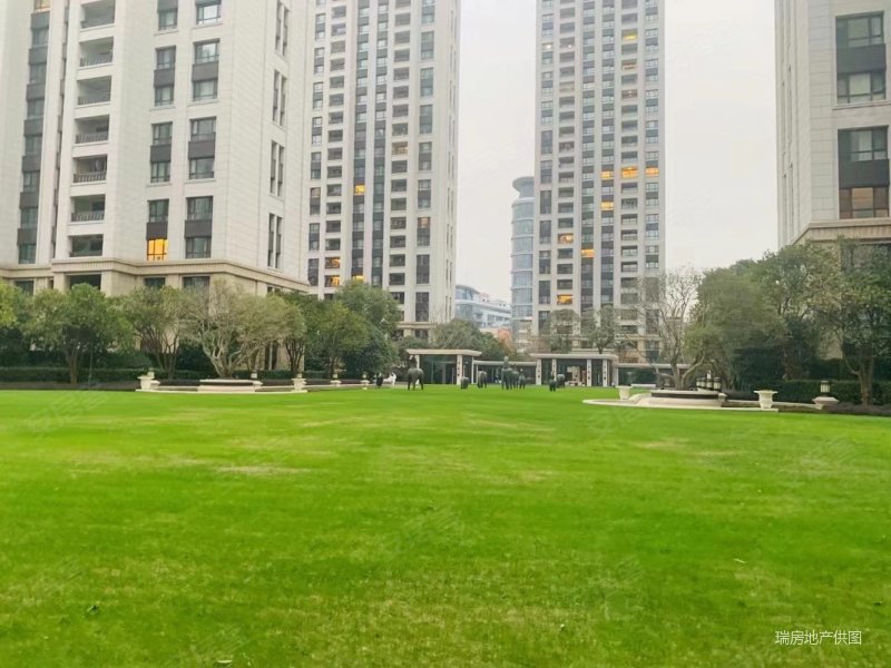 古北明星楼盘古北国际花园精装修业主变现急售来电可看