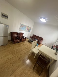 清溪家园两室一厅，楼下是西站和南站庄地铁站