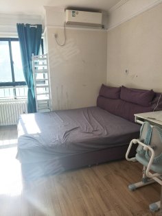 华地公馆6号线地铁口，拎包入住。