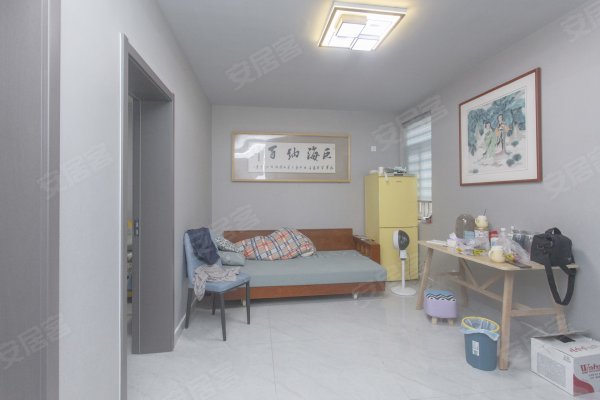 望湖东苑_2室1厅1卫__电梯房_精装修61平米