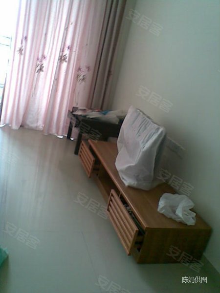 二儿子住三女儿房 8ae51d85ac4a9f76bf938069d66ff272-600x600.jpg