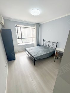 万达(揽湖苑D区)_精装修拎包入住可短租月付未来塔融创茂中信