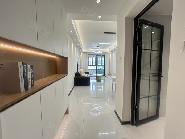 双龙湾精装两室加衣帽间_火车站_鸭林冲_浙皖会_省二院_实拍