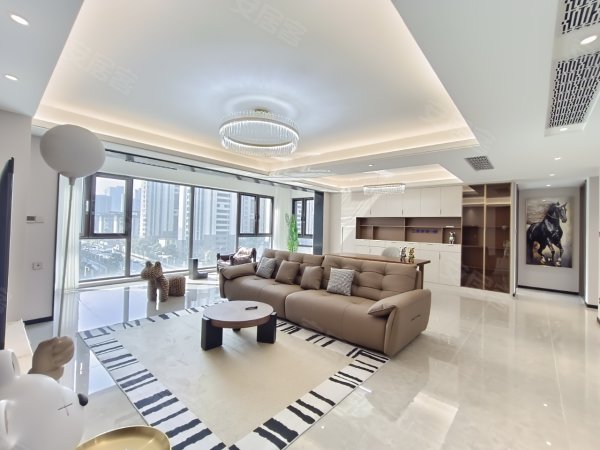 一梯一户_全景落地窗_建发珺和府豪装三房三卫_业主直租拎包住