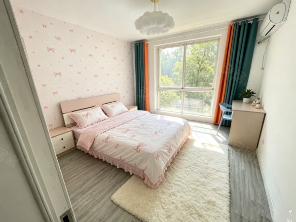 免费住五天_随时看房_可月付_住的人少_地铁口_明悦中心