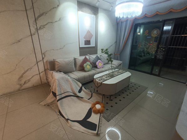 步行街_明光路地铁站_火车站_温莎杰座_可月付_可短租