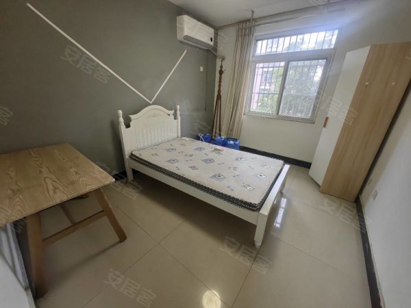 十里庙地铁口宁溪小学精装四室步梯好楼层正规小区民水民电通燃气