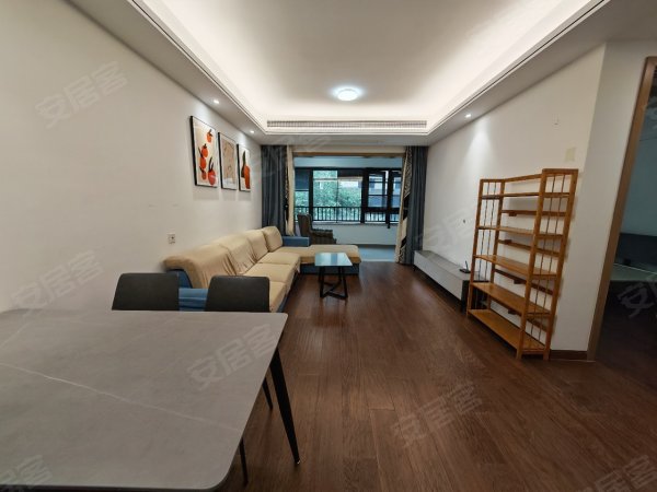 雍和府3房____中央空调____有暖气___随时可看房