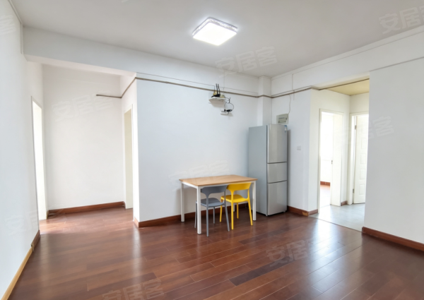 蜀山区四户室以上30平米正南8层