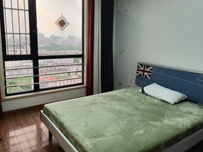 五号线口瑞龙公馆精装修两室设备齐全拎包入住随时看房