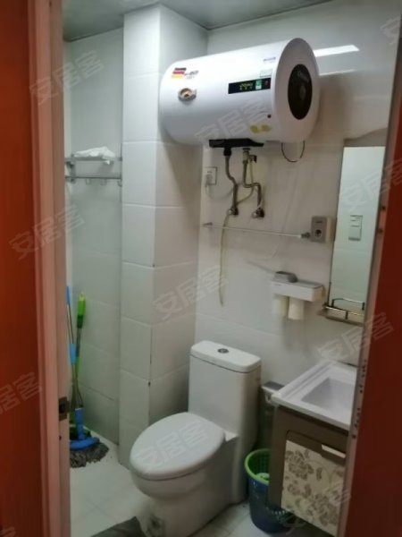 海棠地铁口蓝筹国际_精装1室家电齐全图片实拍看房方便