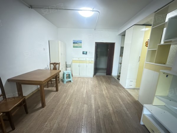 蓝鼎滨湖假日清华园_1室1厅1卫_阳光充足_精装修