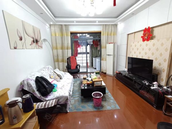 3号线地铁大润发对面，东煌公寓_2室2厅1卫__电梯房价可谈