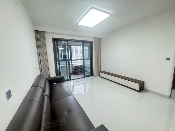 绿地瀛海_清和丽景_五里庙_整租两室加衣帽间_拎包入住