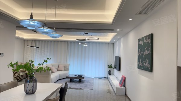 现场拍图！包河地铁口融创印河湾大横厅三房_全屋定制柜可月付