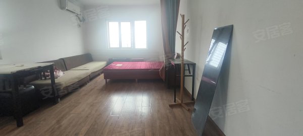 2号线东五里站，1室1厅1卫__电梯房_精装修，拎包住
