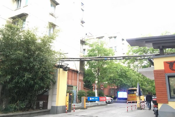 真光新村人口_恶狼游戏新村洸图片