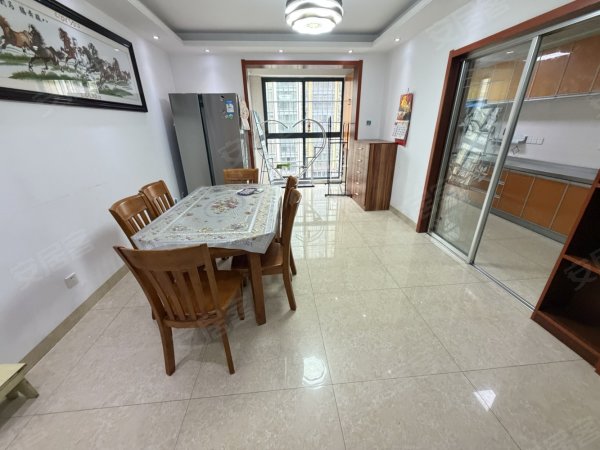 近绿地中心4号线_紫竹苑大二室_房东自住的__干净整体衣柜