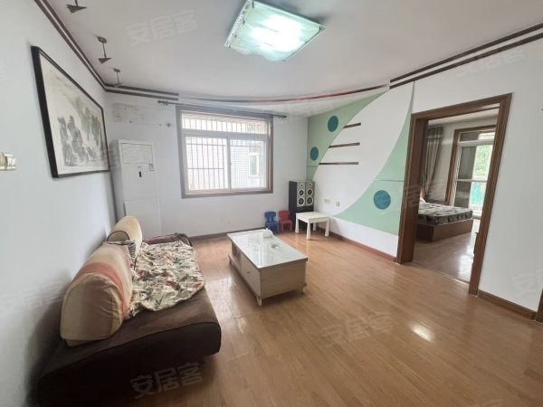 科大南区对面_乐天花园_三室两厅_缺的东西可配_价格可谈