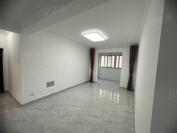 广乐家园(一期)__二院旁_精装修_3室2厅1卫_电梯房