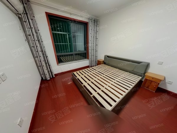 实拍，自住的装修，大衣柜，金地国际城，朱岗，绿地瀛海