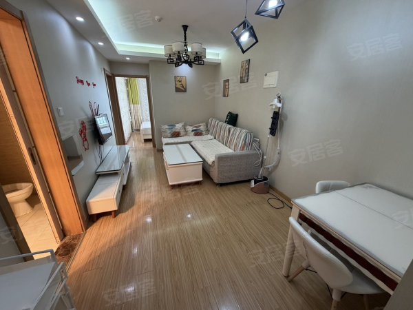 淮南路地铁_蓝光时代红街_轻工商城_（可月付）家电齐全