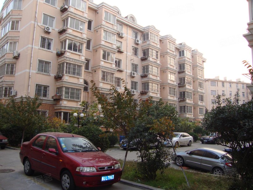 青岛 鑫龙源花园小区照片