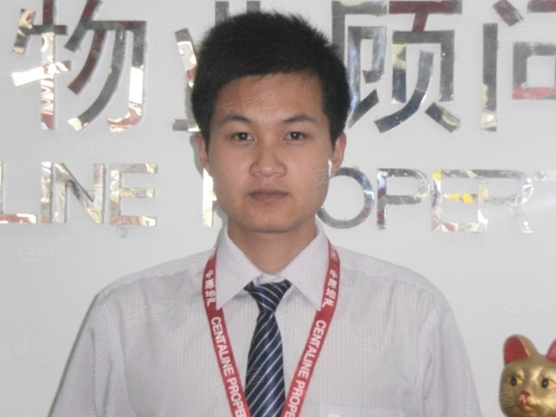 倪峰生活照 - 21世纪不动产锐丰 21世纪不动产