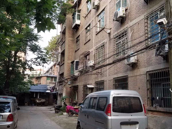陕建一建集团和平门小区一院