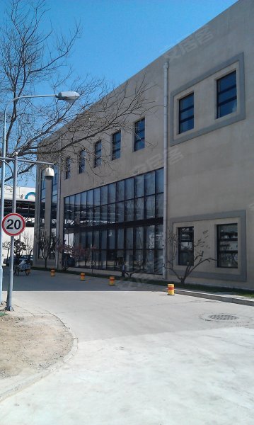 798艺术区附近 中国电影导演中心 5A写字楼 L