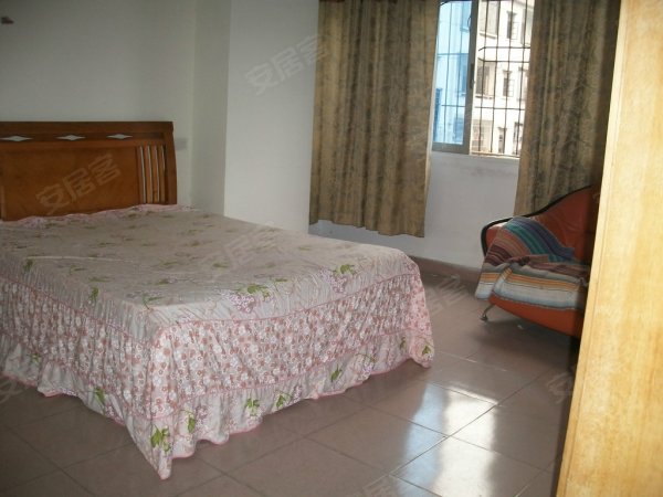 青晖小区,旧区租房,小区管理 房子干净整洁 黄金