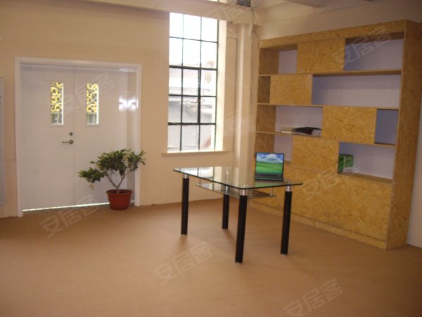 彩,易买得租房,启航社晶彩最便宜的一套三房、