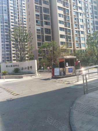张泾镇中心 精装复式公寓 买,一层做两层优惠推出速抢配套成熟图片