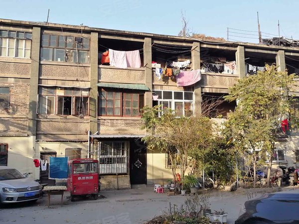 二里岗南街25号-郑州农药厂家属院二手房