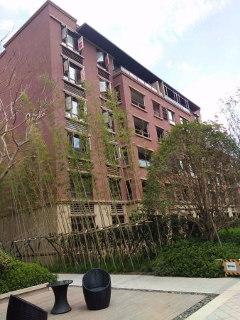 万科润园九龙仓碧玺旁洋房4开间朝南满2年诚心出售只要280万