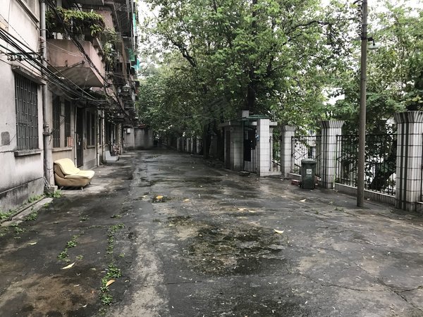华侨新村友爱路小区