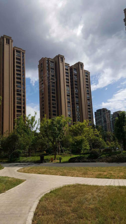 杭州临安不限购可落户金色时代现房 临安市中心地铁口 晨曦小学
