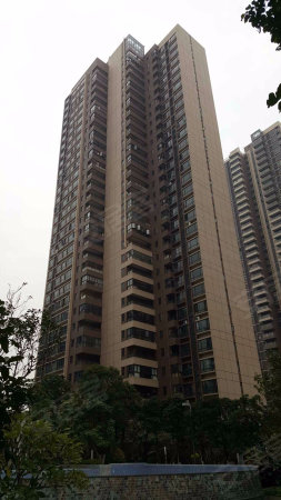 保利中悦 精装3房 电梯中层 业主诚意出售,价钱可以倾