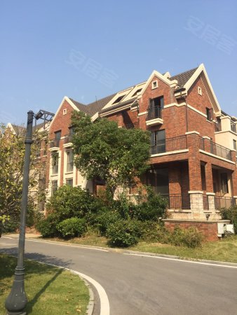 【多图】银亿183平大别墅,地铁口交通便利,去新洪大仅