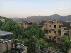 杭州的山排名_杭州西湖图片