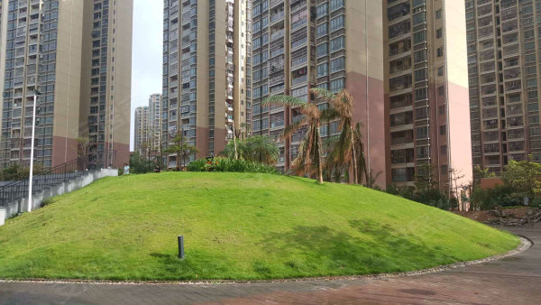 真盘源 前山新城 电梯两房 74平看房有钥匙可按揭 户型方正